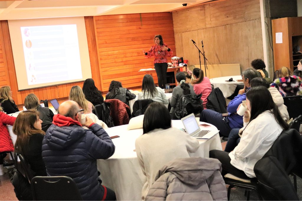 Capacitación B’Connect “Educar para la Neurodiversidad”: Formación innovadora en el Colegio San Esteban Diácono