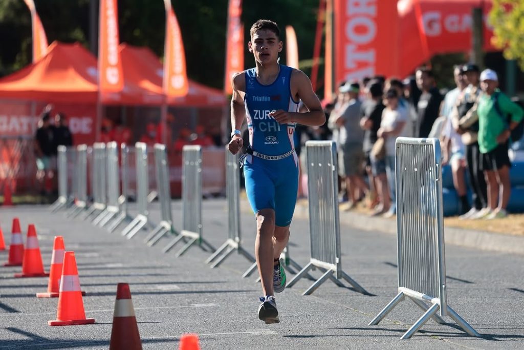 El Colegio San Esteban Diácono celebra con orgullo el destacado triunfo de Sebastián Zurob, estudiante de IV Medio 2025, quien se consagró campeón del Carozzi Sprint Race Selectivo Nacional.